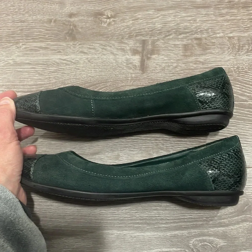 G.H. BASS & CO Cara Green Leather Suede Reptile Ballet Flat 8.5